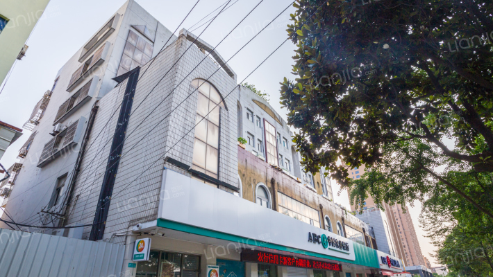 环宇汽修综合楼外景图