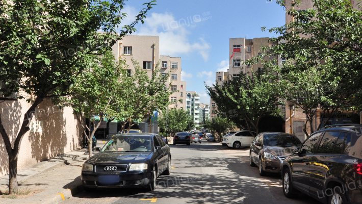 西山花苑外景图