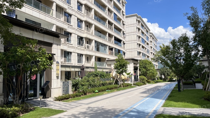 合景融创璟月台外景图