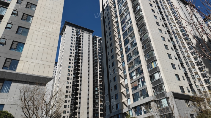 俊发彩云城辰湾外景图