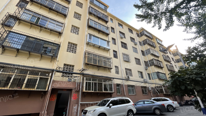 硝厂胡同六号院外景图