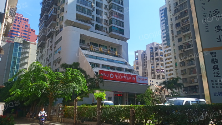 长城大厦外景图