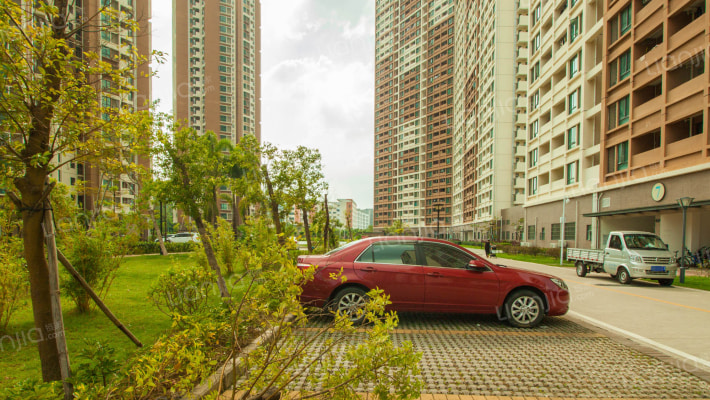 悦龙华府外景图