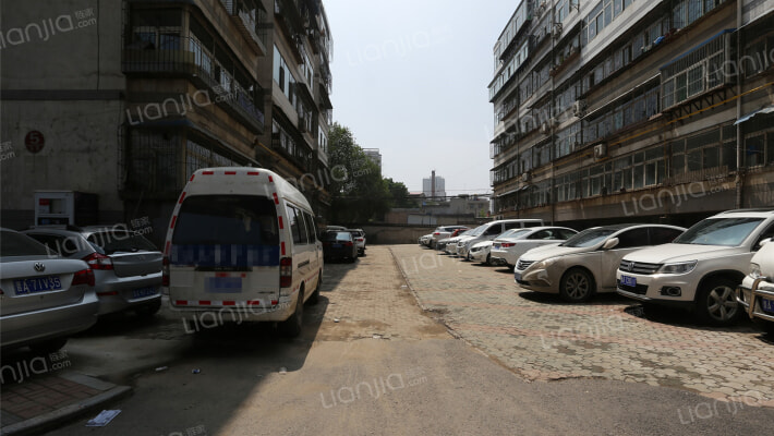 春怡苑东区外景图