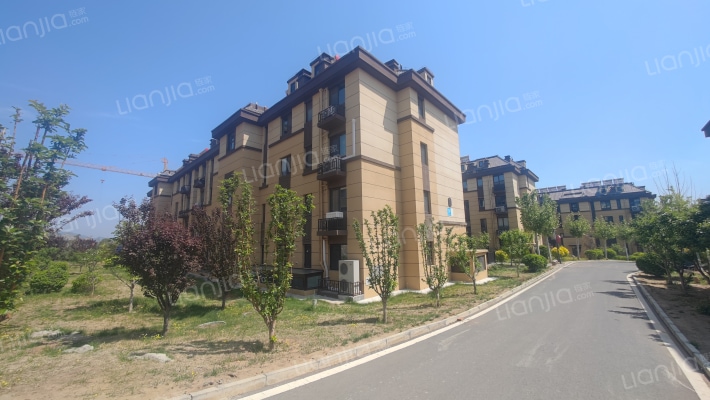 碧水云天外景图