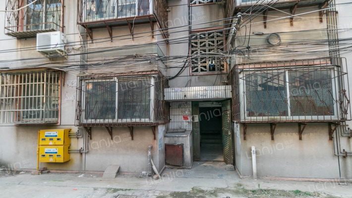 西坡小区外景图