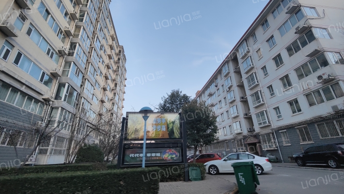 新禄苑小区外景图