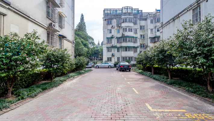 博乐公寓外景图