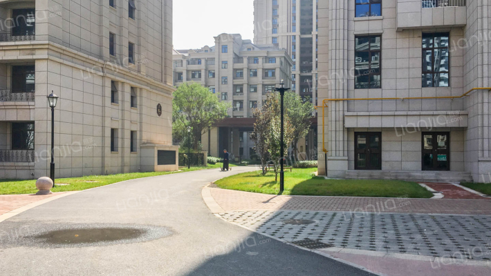 中央峰景二期外景图