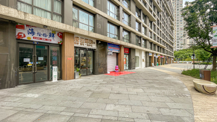 宁波宝龙广场外景图