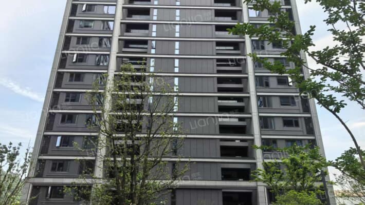 绿城樾鸣春晓园外景图