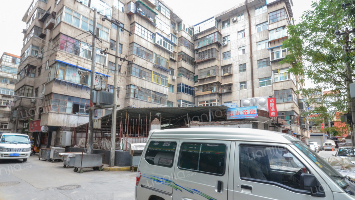 兰东小区外景图