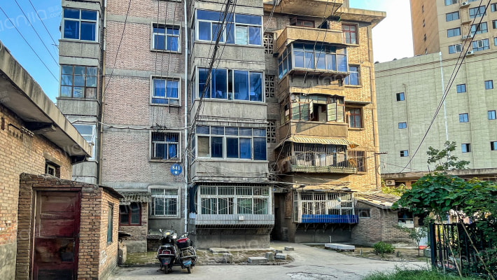 新华橡胶二分厂家属院外景图