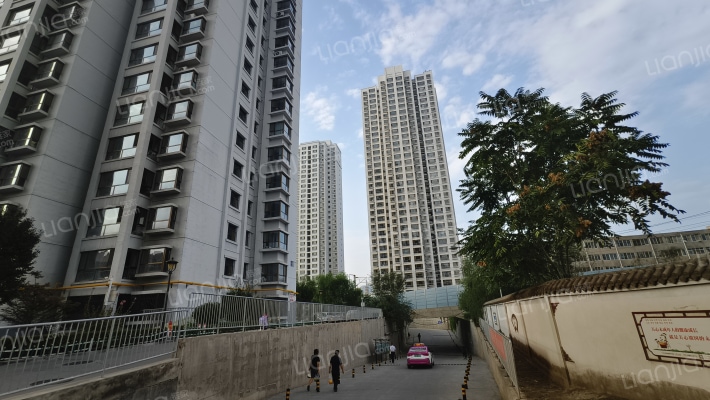 兰驼东厂小区外景图