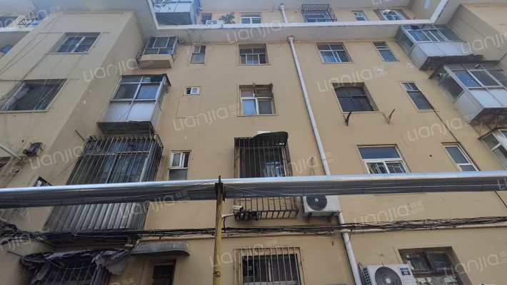 浴新南大街192号院外景图