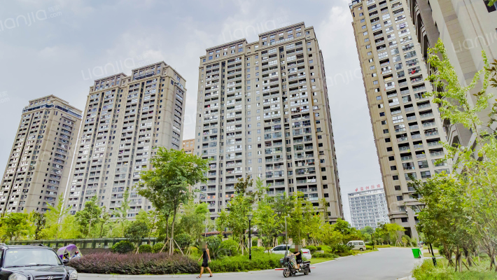 罗西住宅区二组团外景图