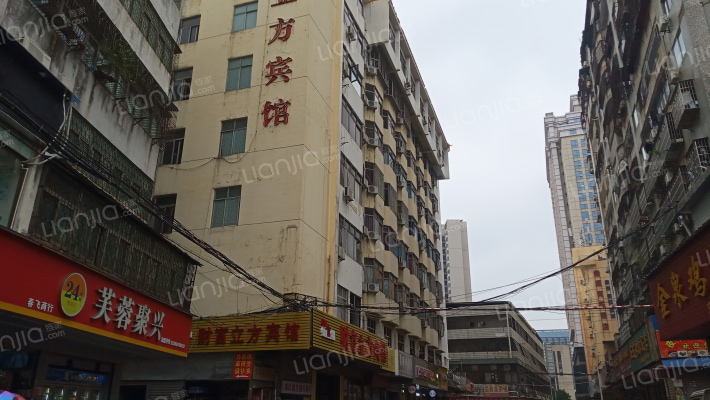 财富立方宾馆外景图