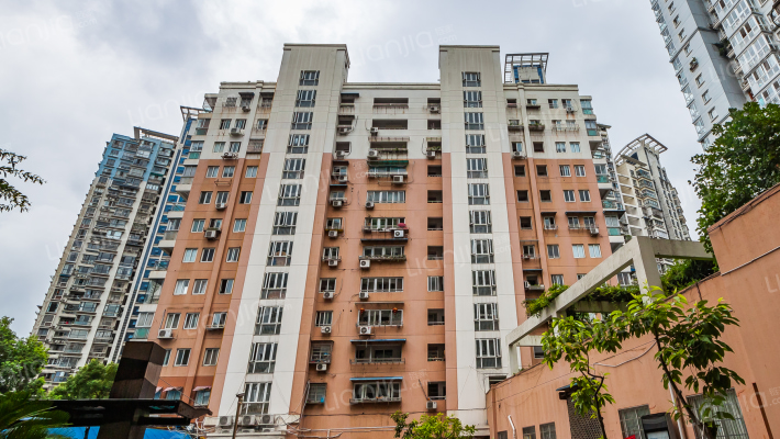 闻宅公寓外景图