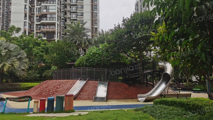 骋望壹品峯外景图