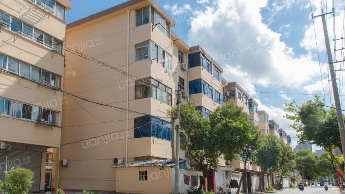 化工厂生活区外景图