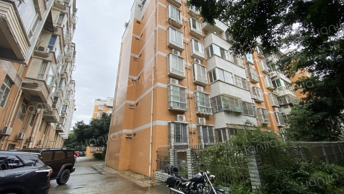 思学园小区外景图