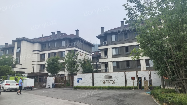 中瑞鼎峰·伴山府外景图