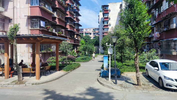 航天北路丁区外景图