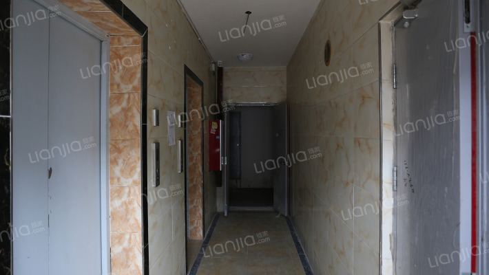 欣中富丽城外景图