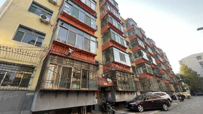 公路处住宅楼外景图