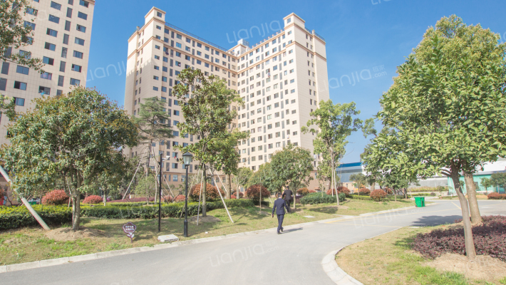 东塘湖畔花园外景图