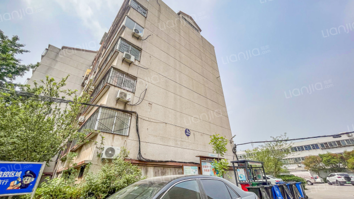 泰安银行宿舍外景图