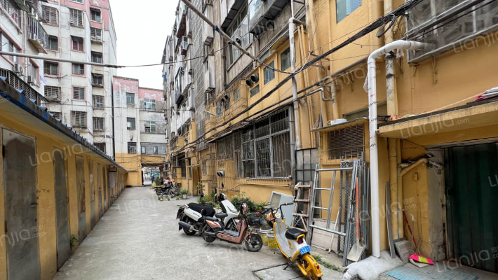 5710朝阳路院外景图