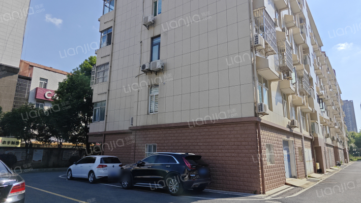 易南小区外景图