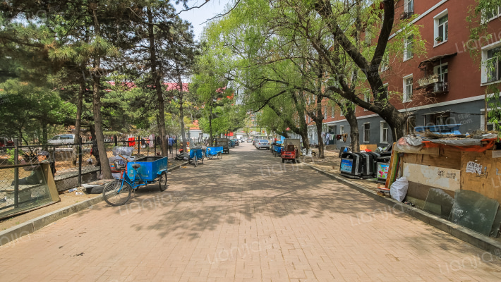 银龙小区外景图