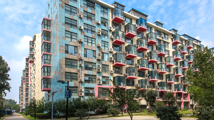 新奥洋房外景图