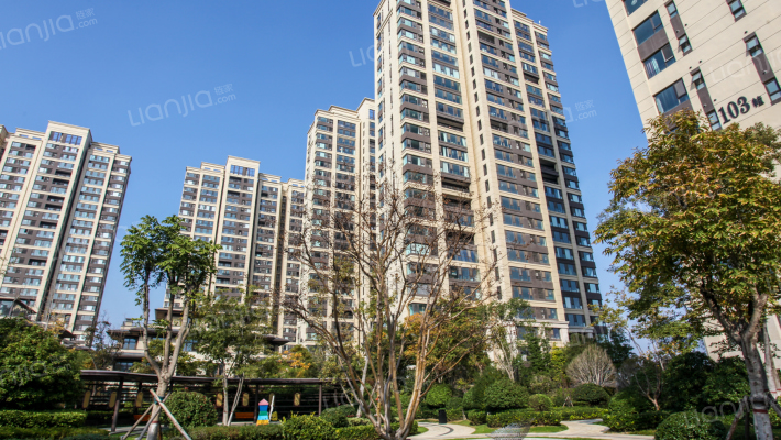 万科荣成兰乔圣菲东区外景图