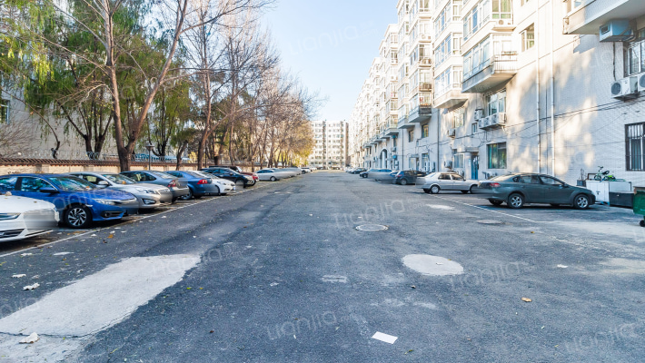 雄師家園外景图