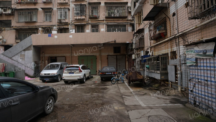 武昌大道322-28号外景图