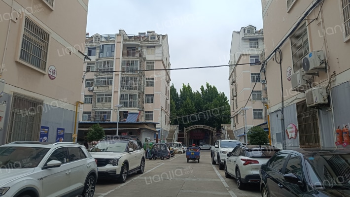 宅东安置小区外景图