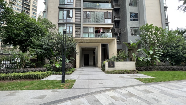 财信铂雲府外景图