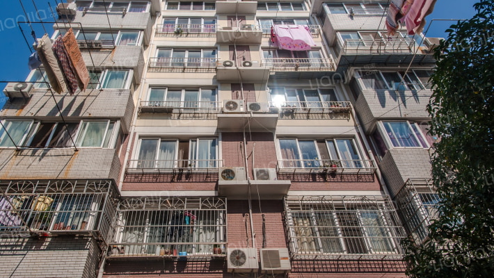 高桥学前街88弄外景图