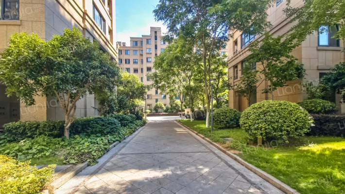 学苑名府外景图