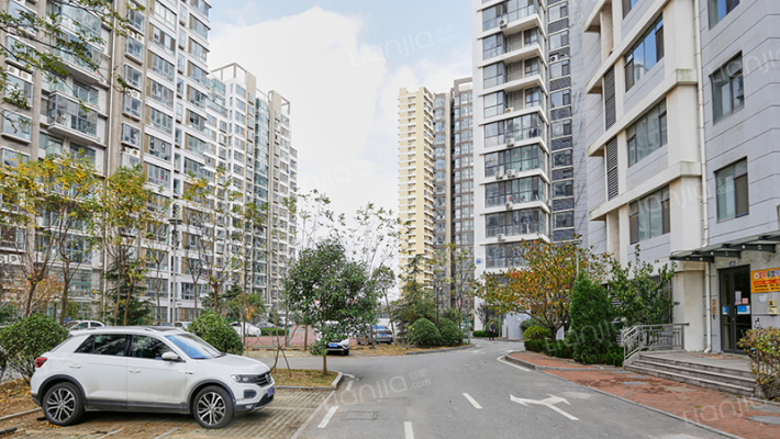 昆泉星港外景图