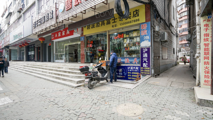 金发置业小区外景图