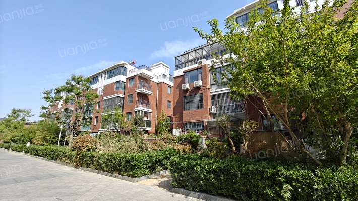 颐和名居外景图