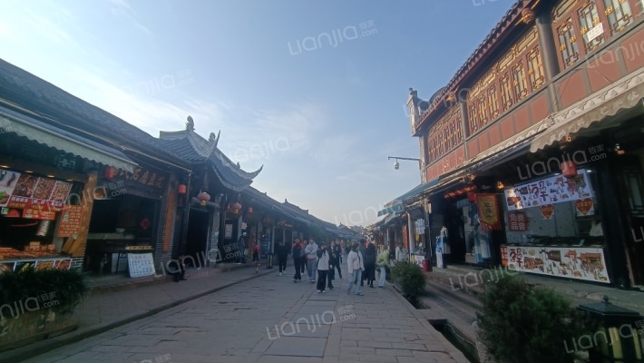 洛带镇下街外景图