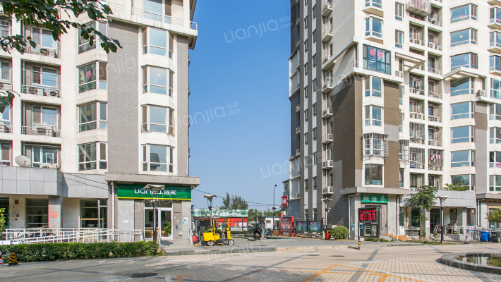 恋日绿岛外景图