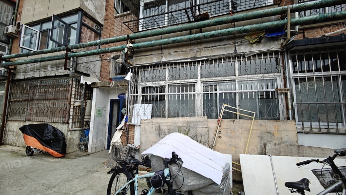 物资局家属楼外景图