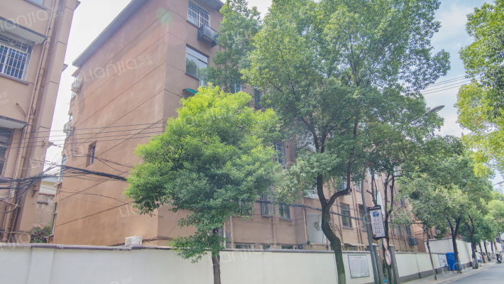 青春路111号院外景图