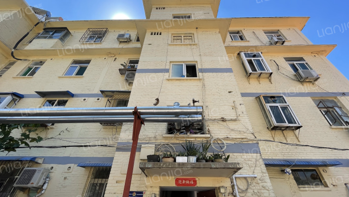 缝纫机总厂家属院外景图